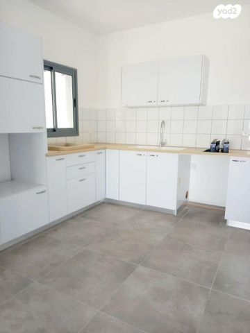 דופלקס, יגאל אלון 2, המרכז האזרחי, רמלה