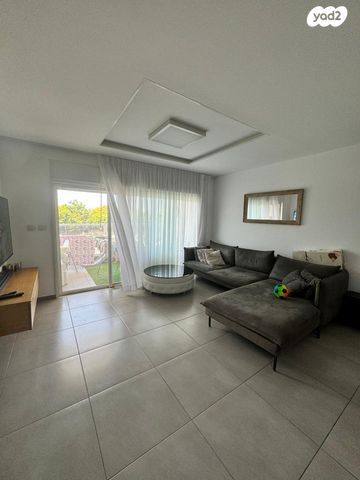 דירה, נשר, נהריה הירוקה, נהריה