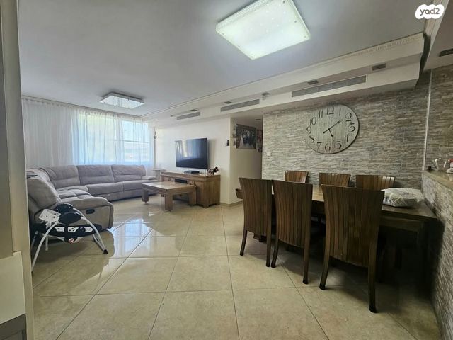 דירה, שמשון הגיבור 16, המרכז האזרחי, רמלה