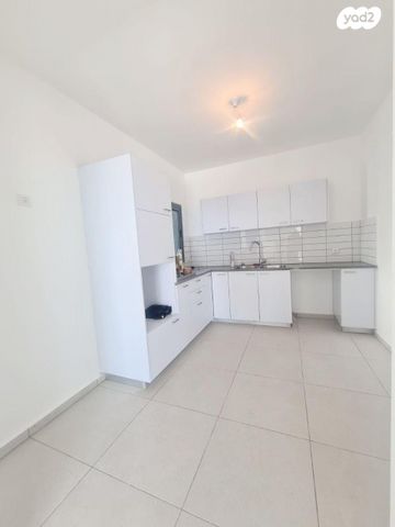 דופלקס, יגאל אלון 2, המרכז האזרחי, רמלה