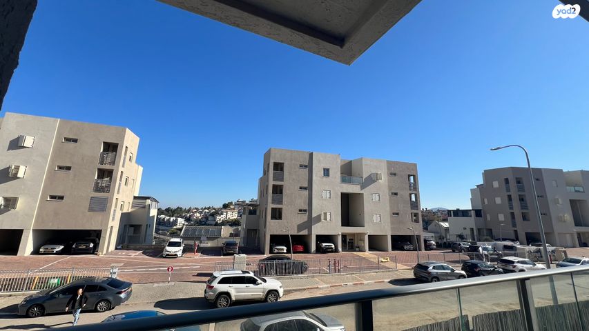 דירה, מירון, אורנים, מעלות תרשיחא