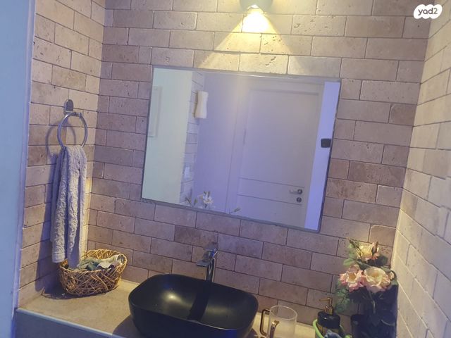 דירה, שעריים, רחובות