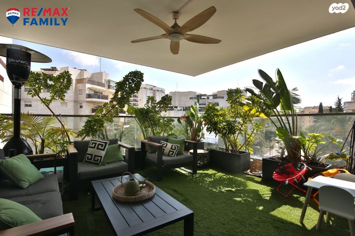 דירה, יקינטון 28, גבעת הרקפות, קרית ביאליק