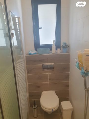 דירה, שעריים, רחובות