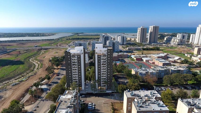 גג/ פנטהאוז, כלניות, טירת כרמל