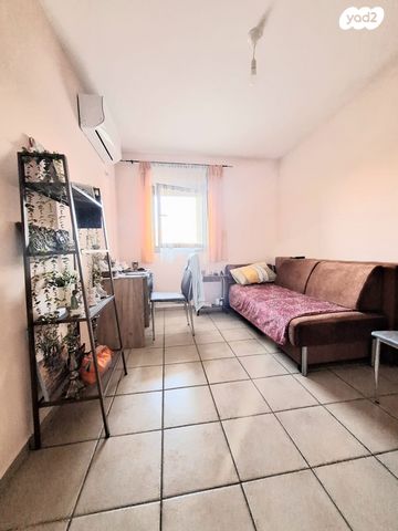 דירה, גבעת שמואל