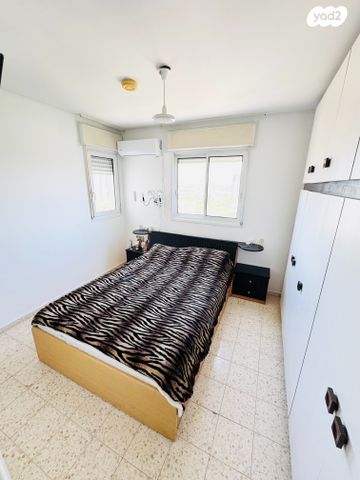 דירה, יגאל אלון, לב מוצקין, בנה ביתך, קרית מוצקין