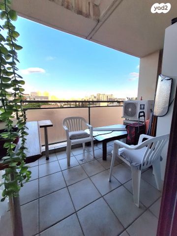 דירה, גבעת שמואל