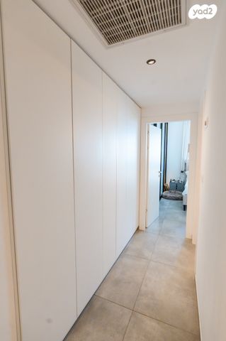 גג/ פנטהאוז, אור ים, אור עקיבא