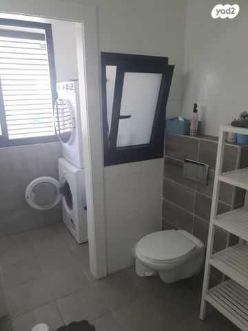 דירה, שעריים, רחובות