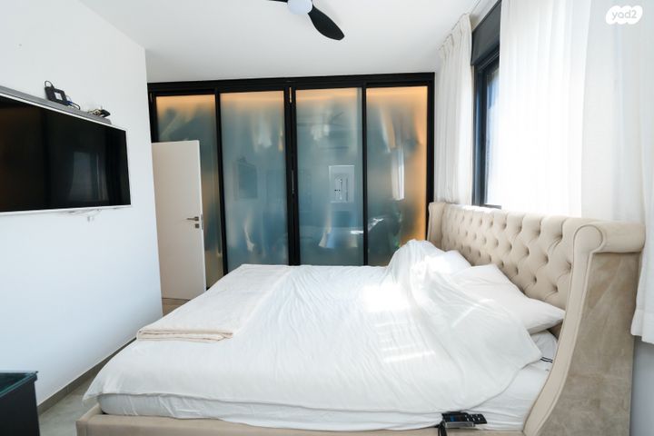 גג/ פנטהאוז, אור ים, אור עקיבא