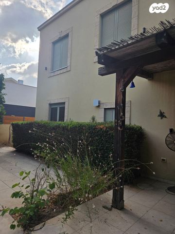 מרכז מזרחי