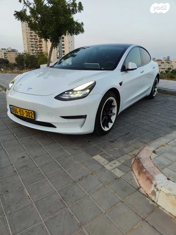 טסלה מודל 3