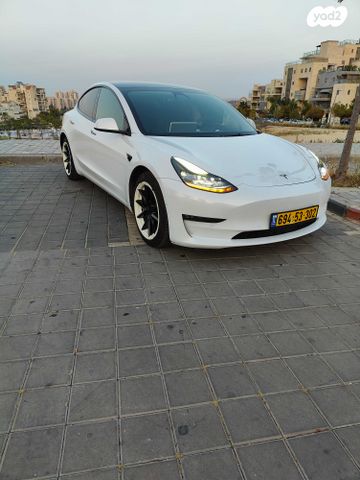 טסלה מודל 3