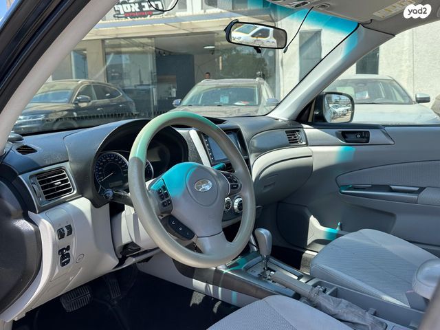 סובארו פורסטר