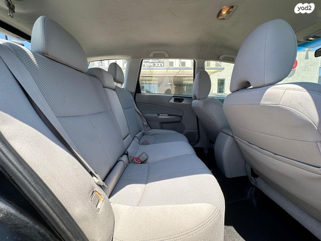 סובארו פורסטר