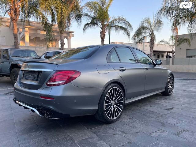 מודעת רכב מרצדס-בנץ E-class