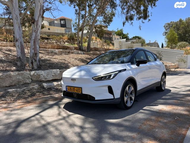 מודעת רכב ג׳ילי Geometry C