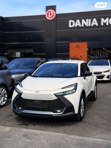 מודעת רכב טויוטה C-HR