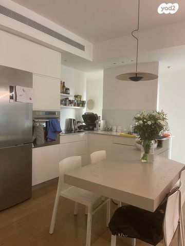 דירה, ניסים אלוני 3, צמרות איילון, פארק צמרת, תל אביב יפו