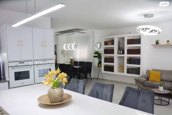 דירה, חצב 5, רכסים, רכסים