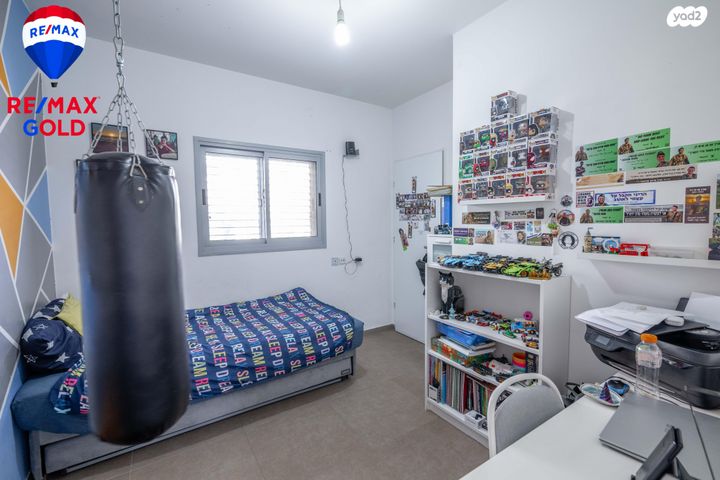 דירה, הלוח העברי, מודיעין מכבים רעות