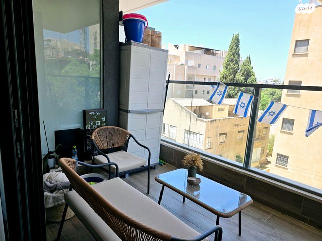 דירה, עלומים, רמת גן