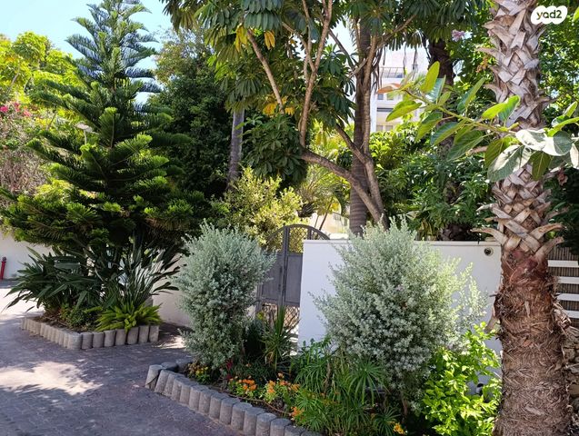 בית פרטי/ קוטג', קרית יערים, רמת השרון