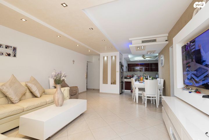 דירה, גבעת האירוסים, נתניה