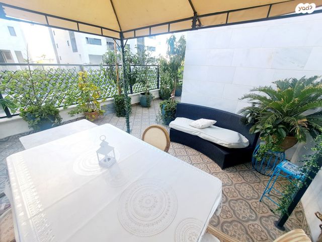 דירת גן, שלמה המלך, צפון מערב מרכז העיר, נתניה