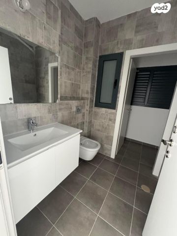 דירה, כרמי הנדיב, אחוזת רוטנר, קרית מלאכי