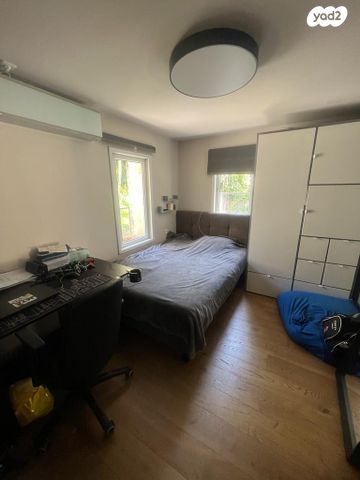 בית פרטי/ קוטג', קרית יערים, רמת השרון