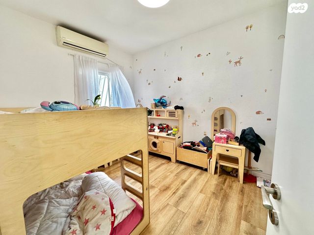 גג/ פנטהאוז, קרית שרת מזרח, חולון