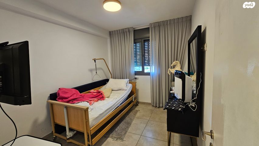 דירה, הגל, החותרים, טירת כרמל