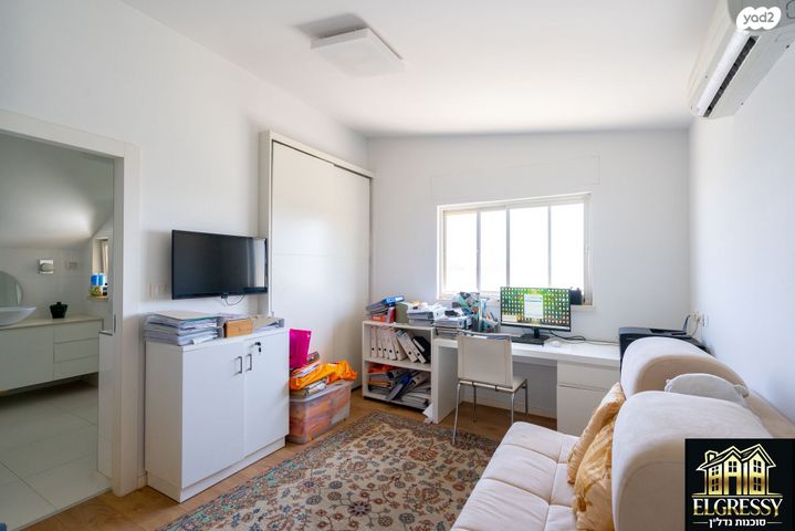 גג/ פנטהאוז, זמנהוף 16, אחוזה, חיפה