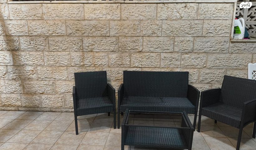 דירת גן, אחד העם, שיכון עובדים, טבריה