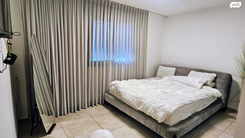 דירה, הגל, החותרים, טירת כרמל