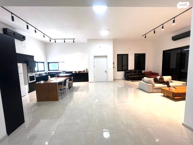 בית פרטי/ קוטג', אופקים