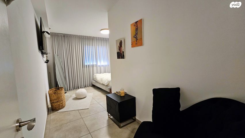 דירה, הגל, החותרים, טירת כרמל