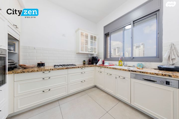 דירה, נתן יונתן, נתניה