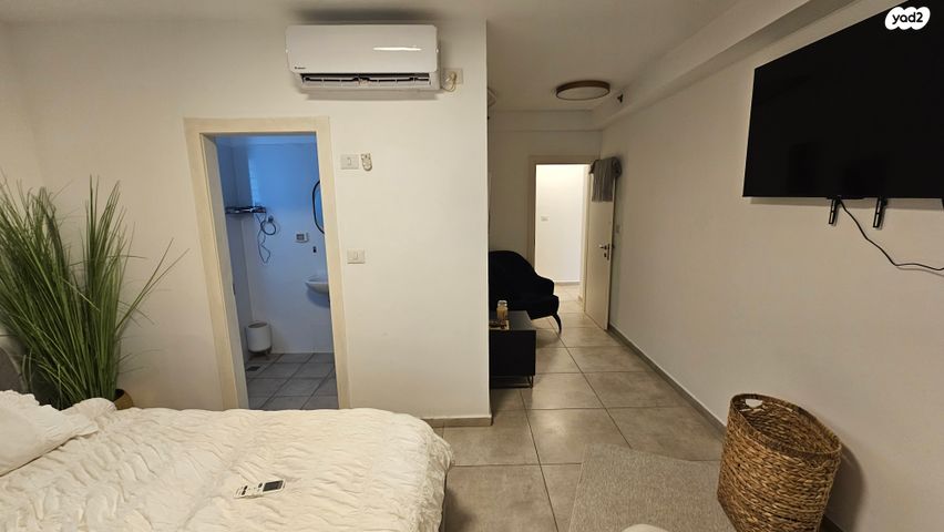 דירה, הגל, החותרים, טירת כרמל