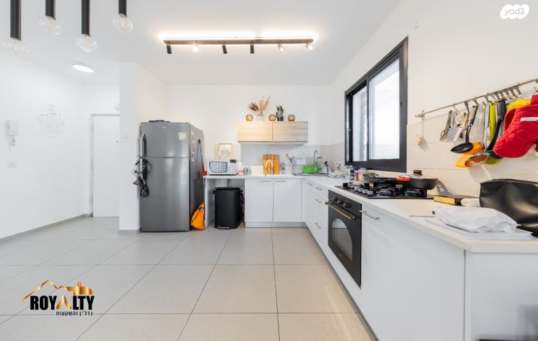 דירת גן, יחזקאל, פסגות אפק, ראש העין