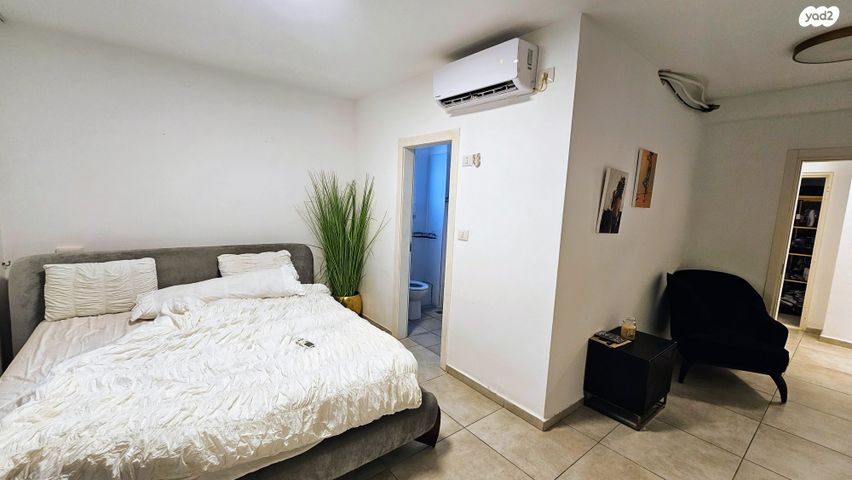 דירה, הגל, החותרים, טירת כרמל