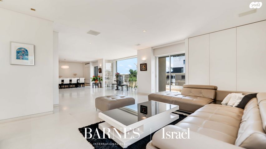 דופלקס, תל אביב יפו