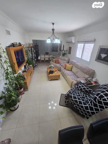 דירה, אליהו גולומב, קרית ים ג', קרית ים