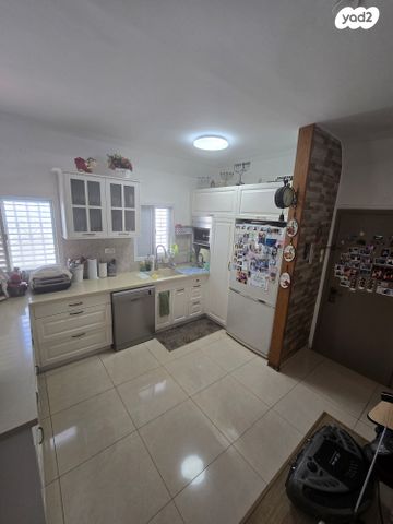 דירה, אליהו גולומב, קרית ים ג', קרית ים