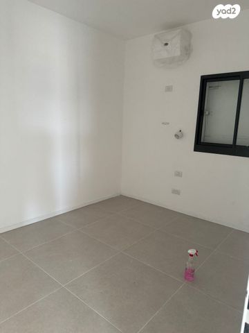 דירה, גוש עציון, יד אליהו, תל אביב יפו