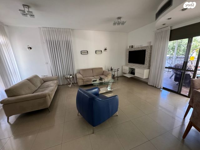 דירה, אנדה עמיר, נאות הרצל, נתניה