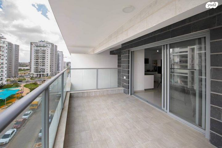 דירה, אודם, צמרות המושבה, באר יעקב