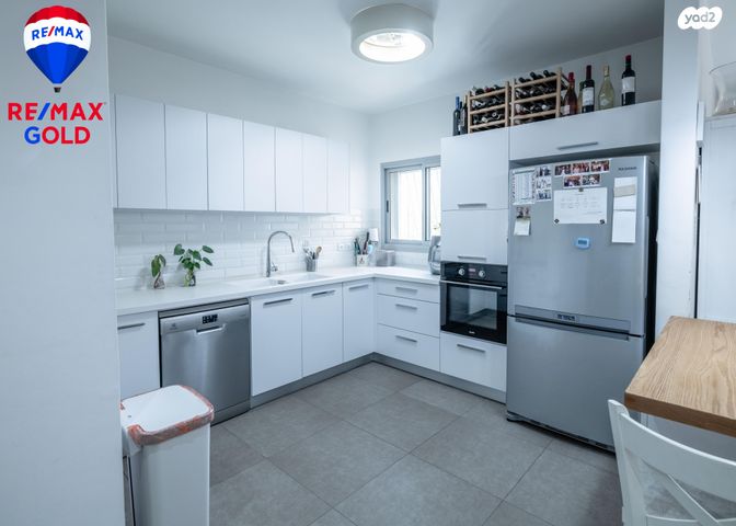 דירה, הלוח העברי, מודיעין מכבים רעות